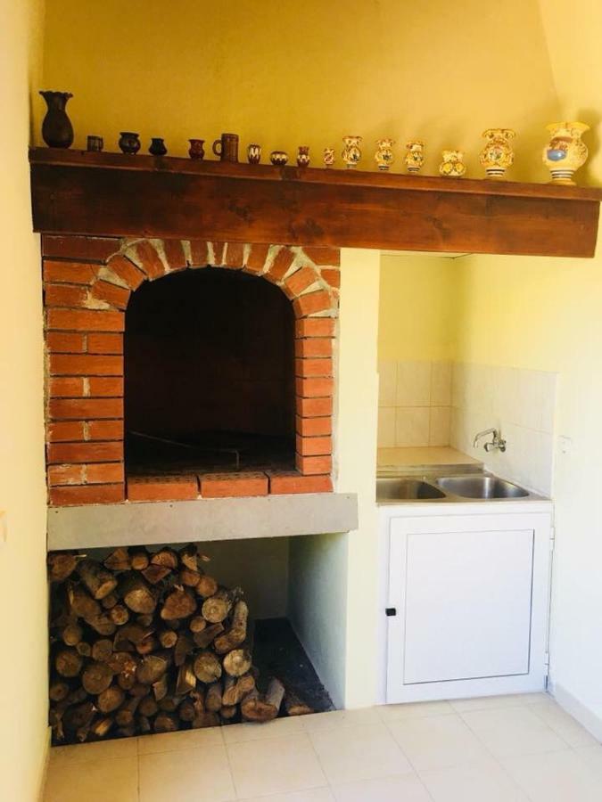 Milutinov Dvor Apartments Vrsi Esterno foto